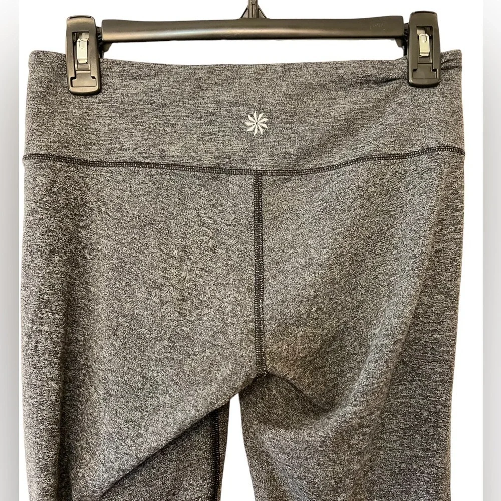 Athleta Chaturanga capri leggings Small - Picture 4 of 8